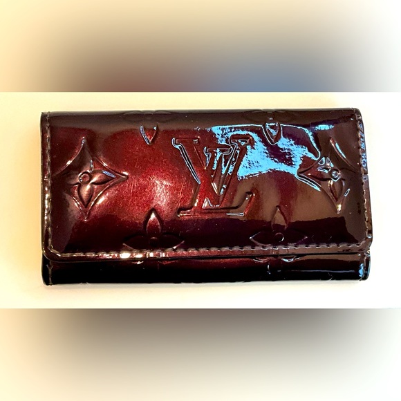 Louis Vuitton Accessories - Louis Vuitton Monogram Vernis Multicles Key Case